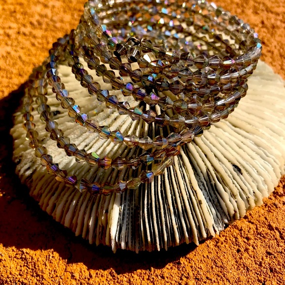 Champagne colored crystal wrap bracelet. - Picture 5 of 5